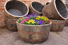 HALF OAK WHISKEY BARREL